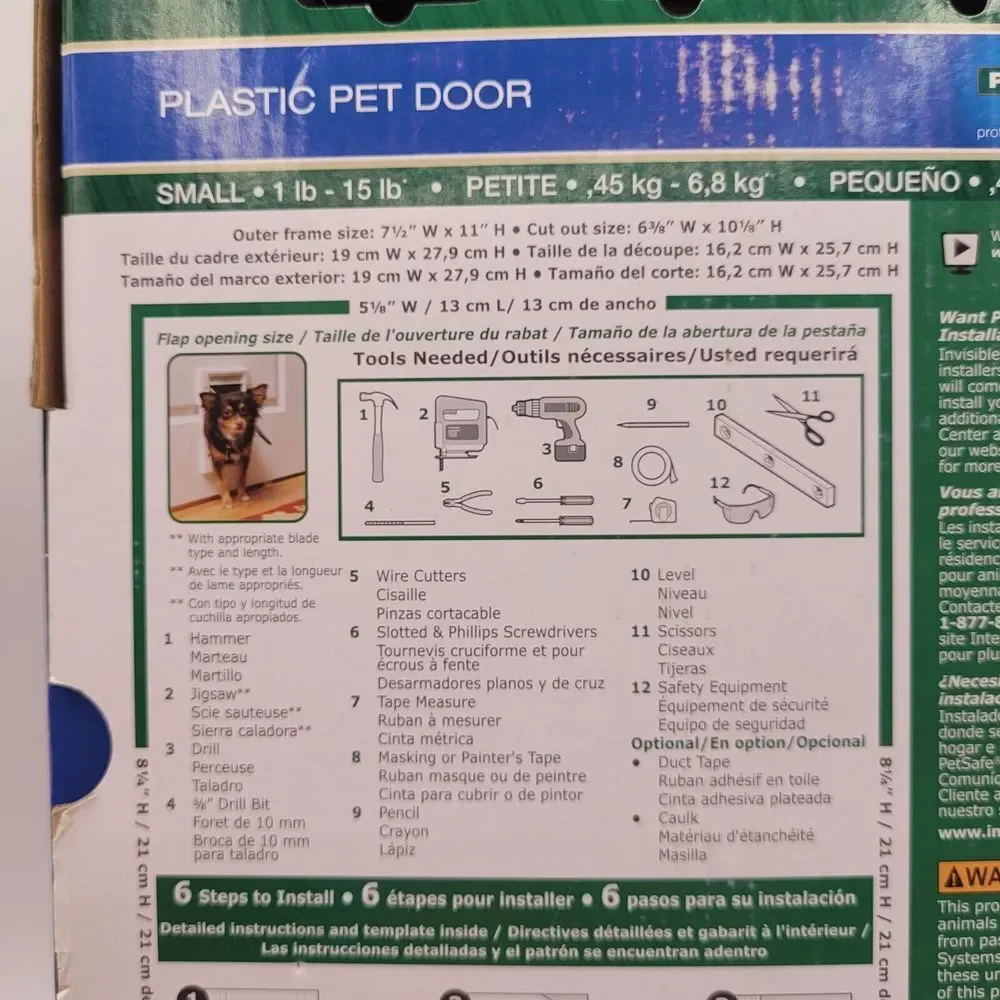 New In Box PETSAFE Plastic Pet Door‎ Small 1-15 LBS  New 6-3/8